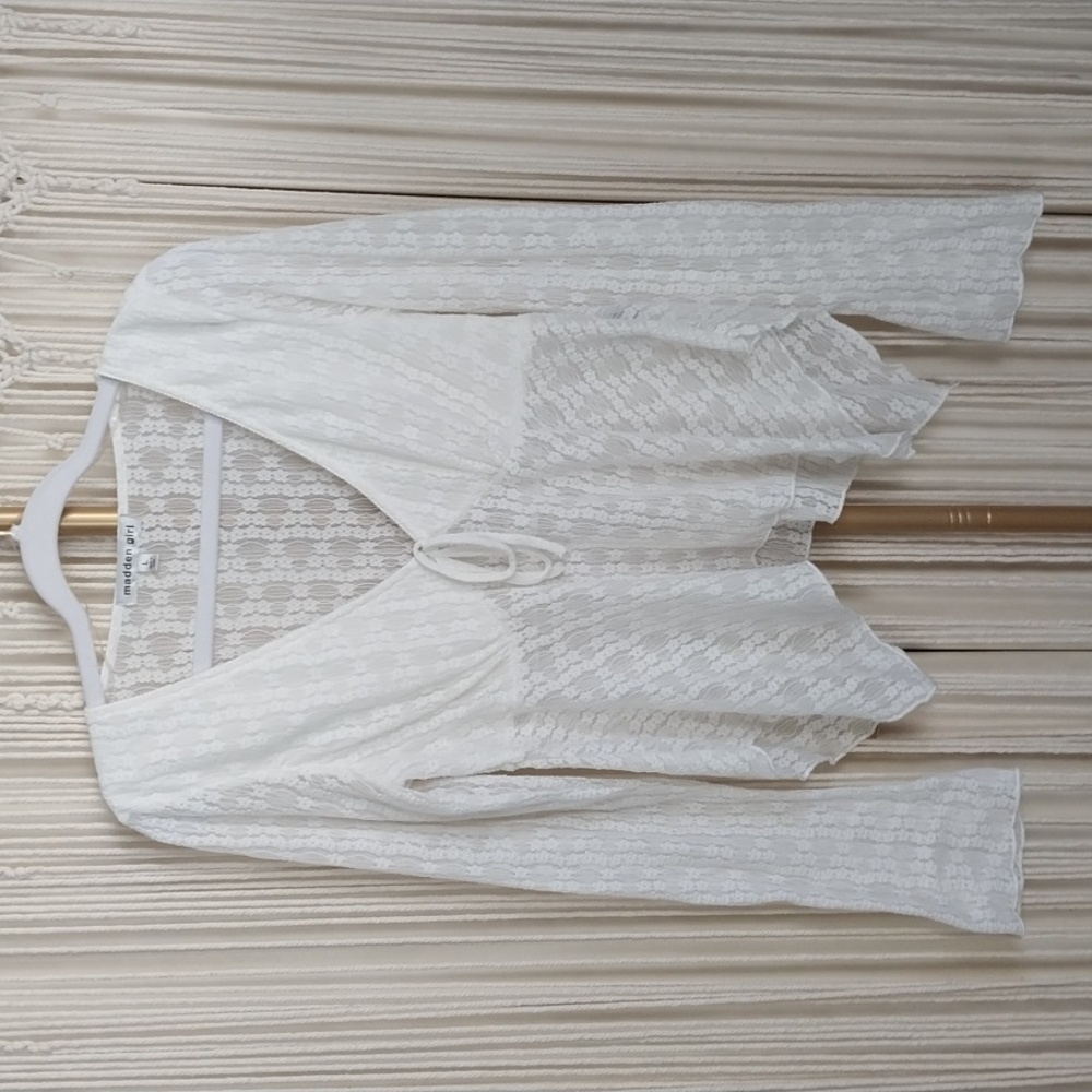 SIZE LARGE ptp 18" madden girl blouse